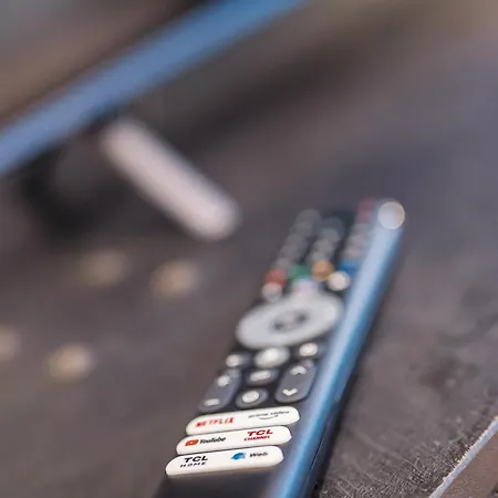 Schoene In Apartment *