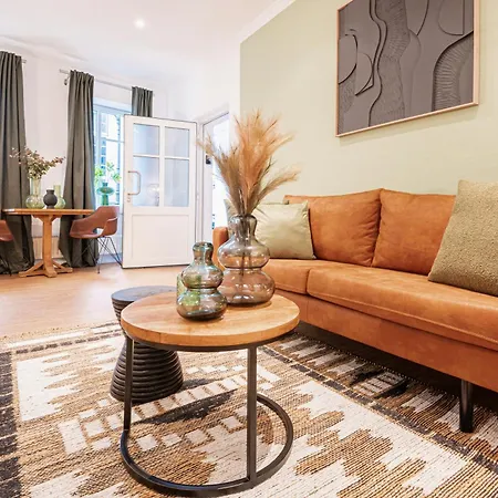 Schoene In Apartment